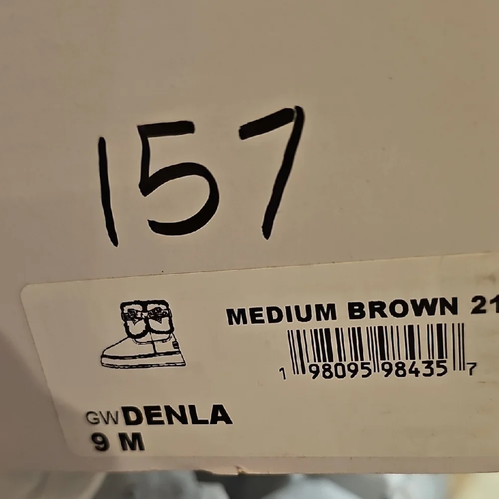 Guess NWT Brown Suede Denla Boots with Fur Trim Size 9